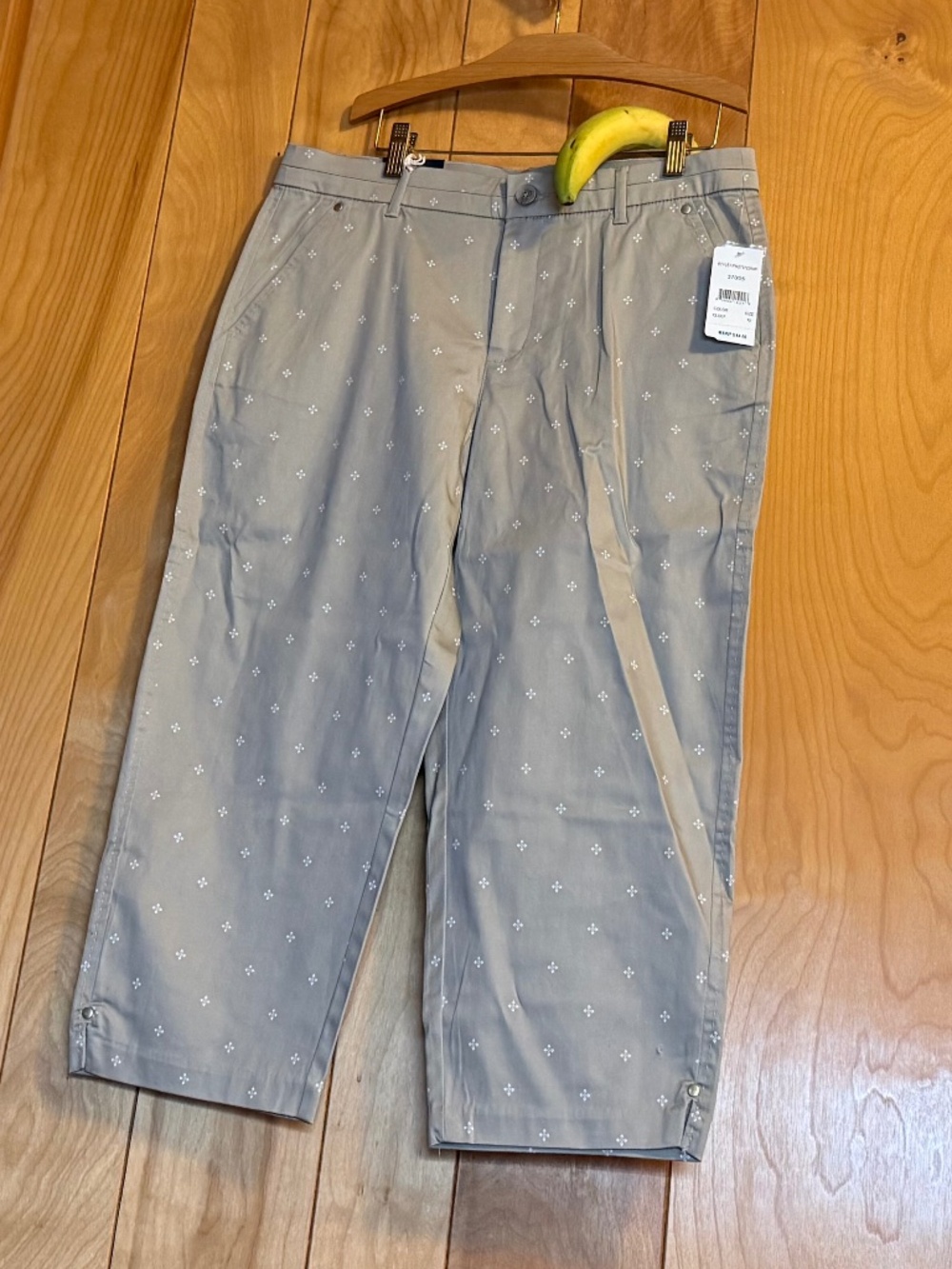Khakis & Co Comfort Waist Sateen Capri Size 10